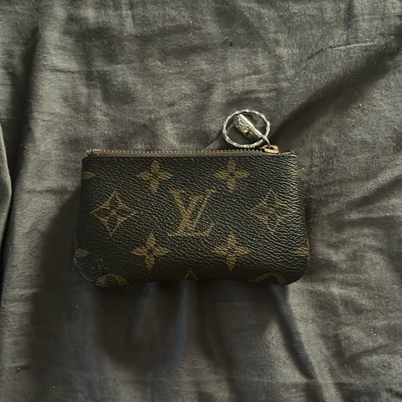 Louis Vuitton change purse - Picture 1 of 4